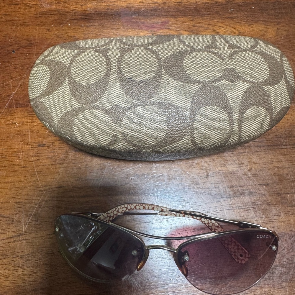 Vintage y2k Coach Brown Sunglasses with Signature Case